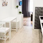 Apartamento Modern Leópolis