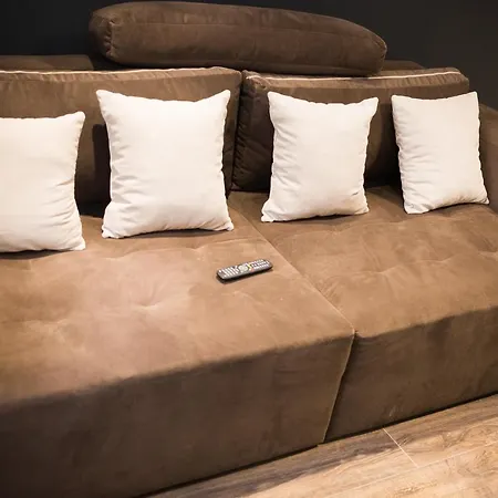 Modern Apartamento Leópolis